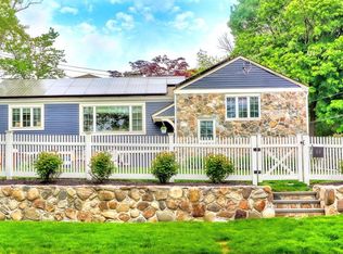 64 Woodcrest Dr, Melrose, MA 02176