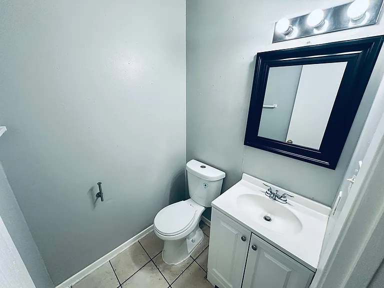 1318 Southport Dr — Photo 25