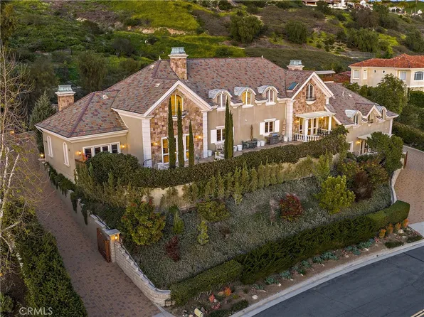 19051 Cerro Villa Dr, Villa Park, CA 92861