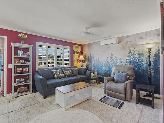3rd image of 3918 San Lorenzo Ct