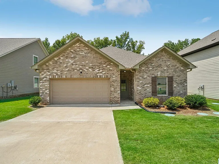 7944 Saint James Dr — Photo 4