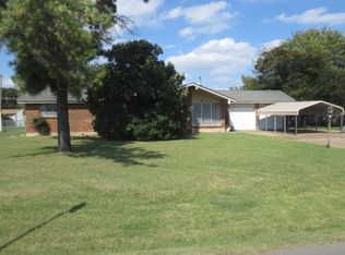 503 E South Boundary St, Walters, OK 73572
