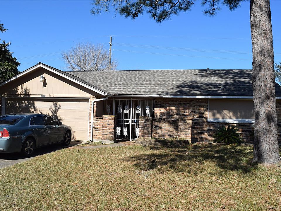 1st image of 19350 Leafwood Ln