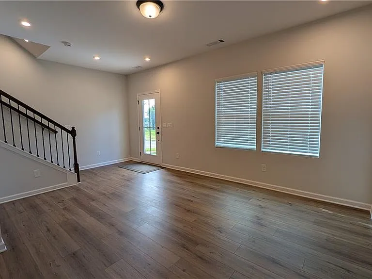 3053 Beacon Bend Xing — Photo 6