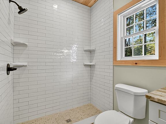 32nd image of 646 High Country Cir