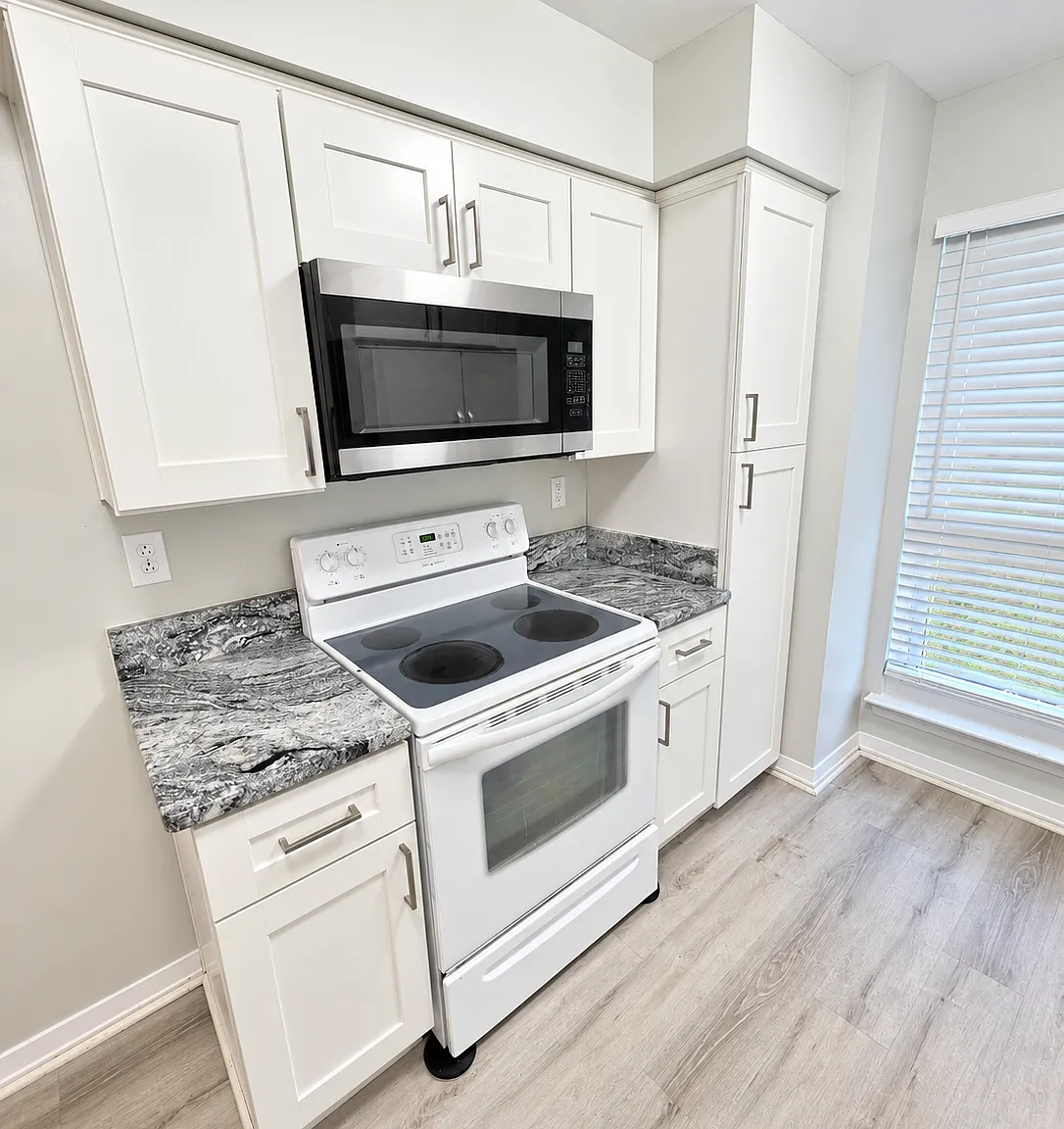 2 bed, 2.5 bath, 1211 sqft, $1,950 — Photo 4