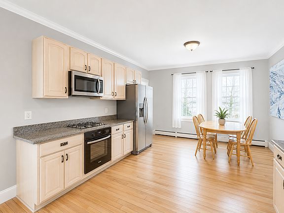 2nd image of 5 Pleasant St