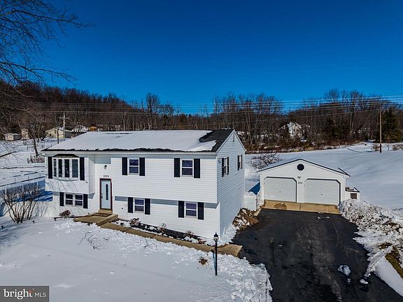 4th image of 3370 Grandview Dr