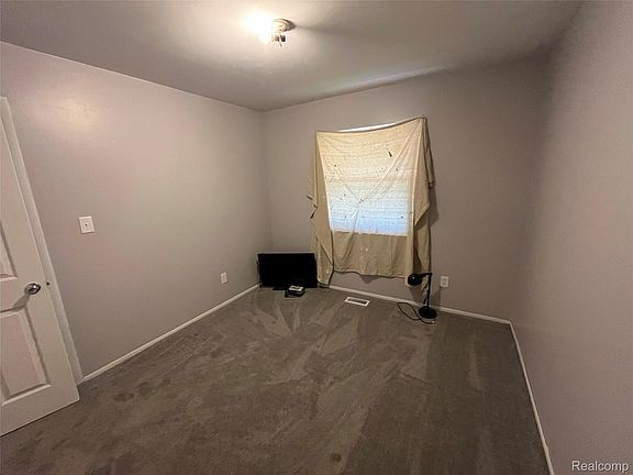 4th image of 8731 Lozier Ave