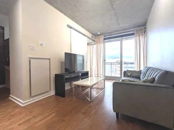 324 Laurier Ave W, Ottawa, ON