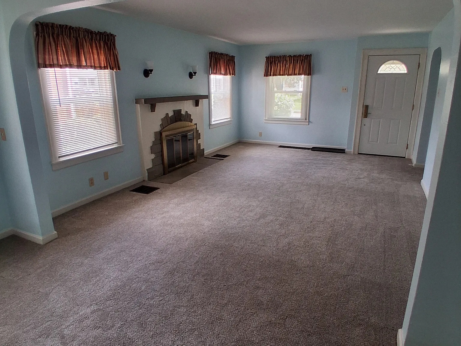3 bed, 1617 sqft, $1,400 — Photo 3