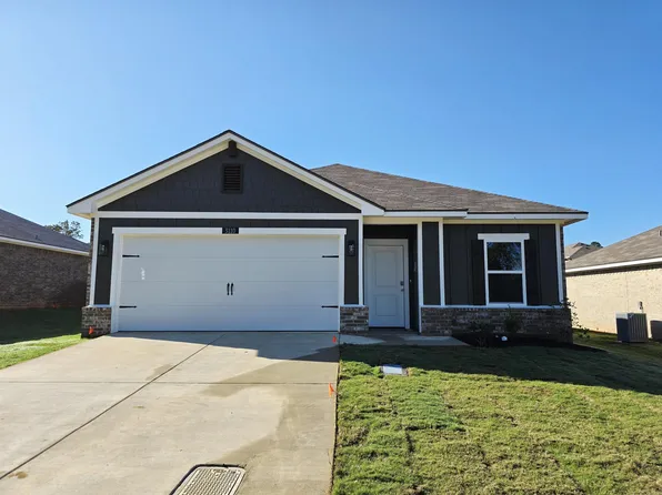 3110 Mesa Dr, Longview, TX 75601