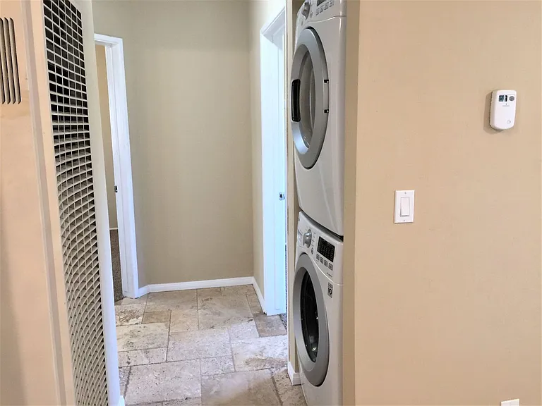 Stunning Imperial Beach Corner Unit — Photo 10