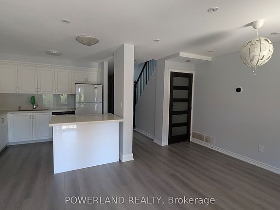 4th image of 134 Dunbar Cres
