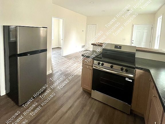 3rd image of 20 Marion St #5