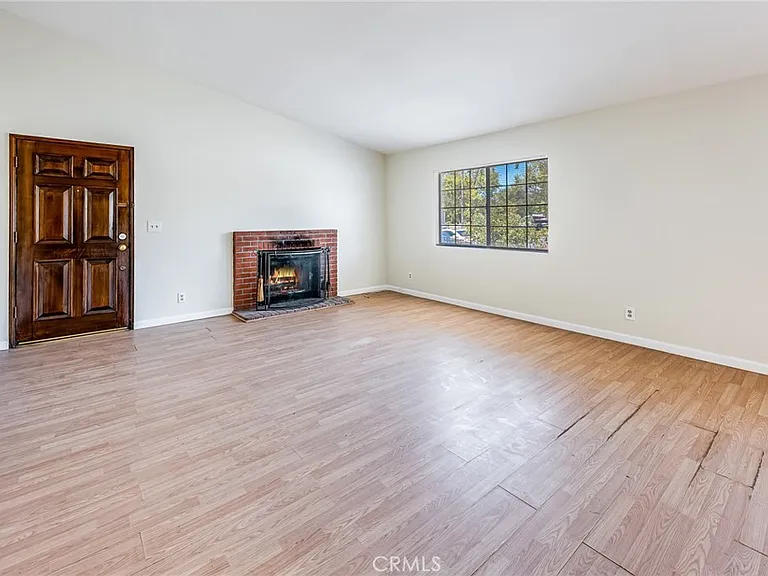 5546 McLennan Ave — Photo 8