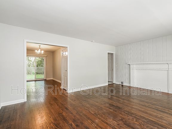 2nd image of 5735 Indianola Ave