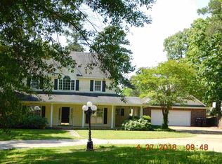 326 Meadowview Rd, Longview, TX 75604