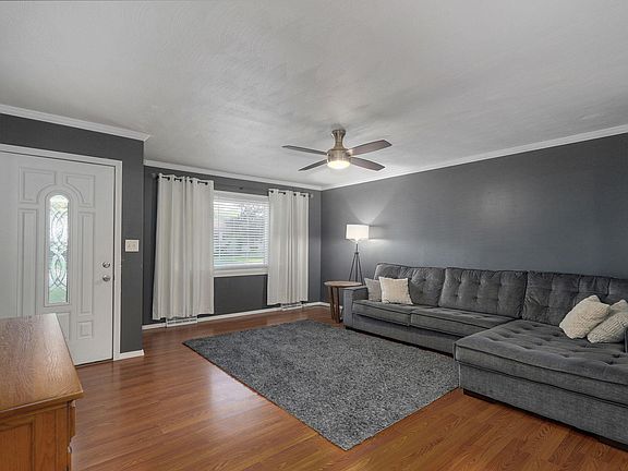 4th image of 1241 E Woodland Street