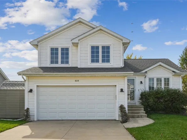 829 71st St NE, Cedar Rapids, IA 52402