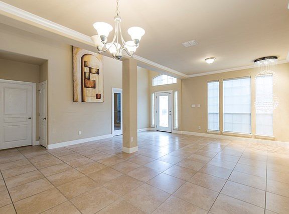 5th image of 3706 Santa Lucia St