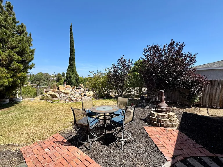 6279 Dixie Dr — Photo 31