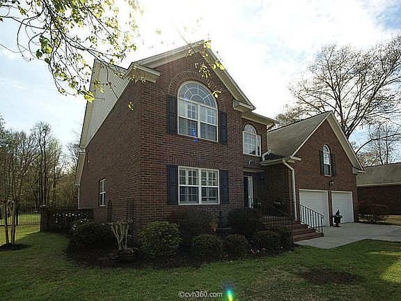 2nd image of 8720 Alexandria Dr
