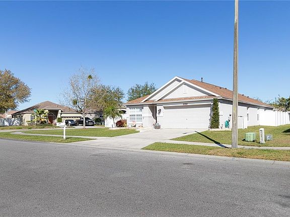 3rd image of 24601 Portofino Dr