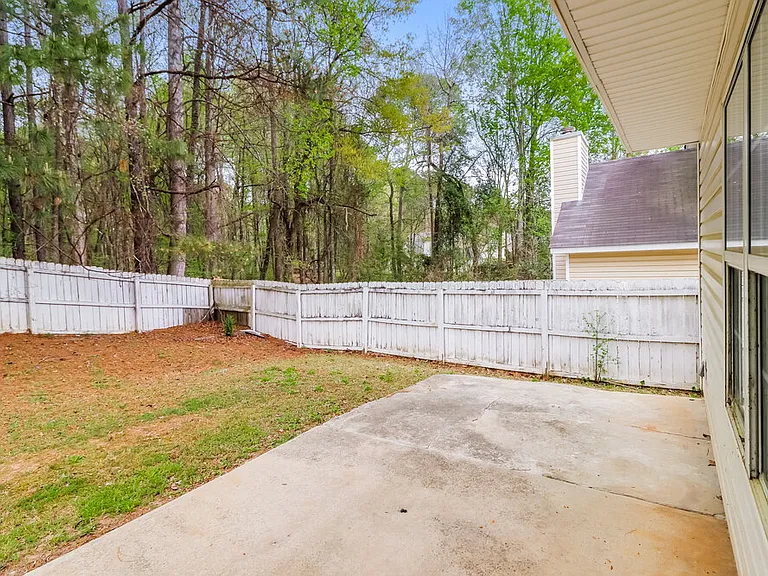 2124 Oakland Spring Dr — Photo 17