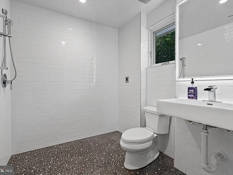 6309 Bradley Blvd — Photo 41