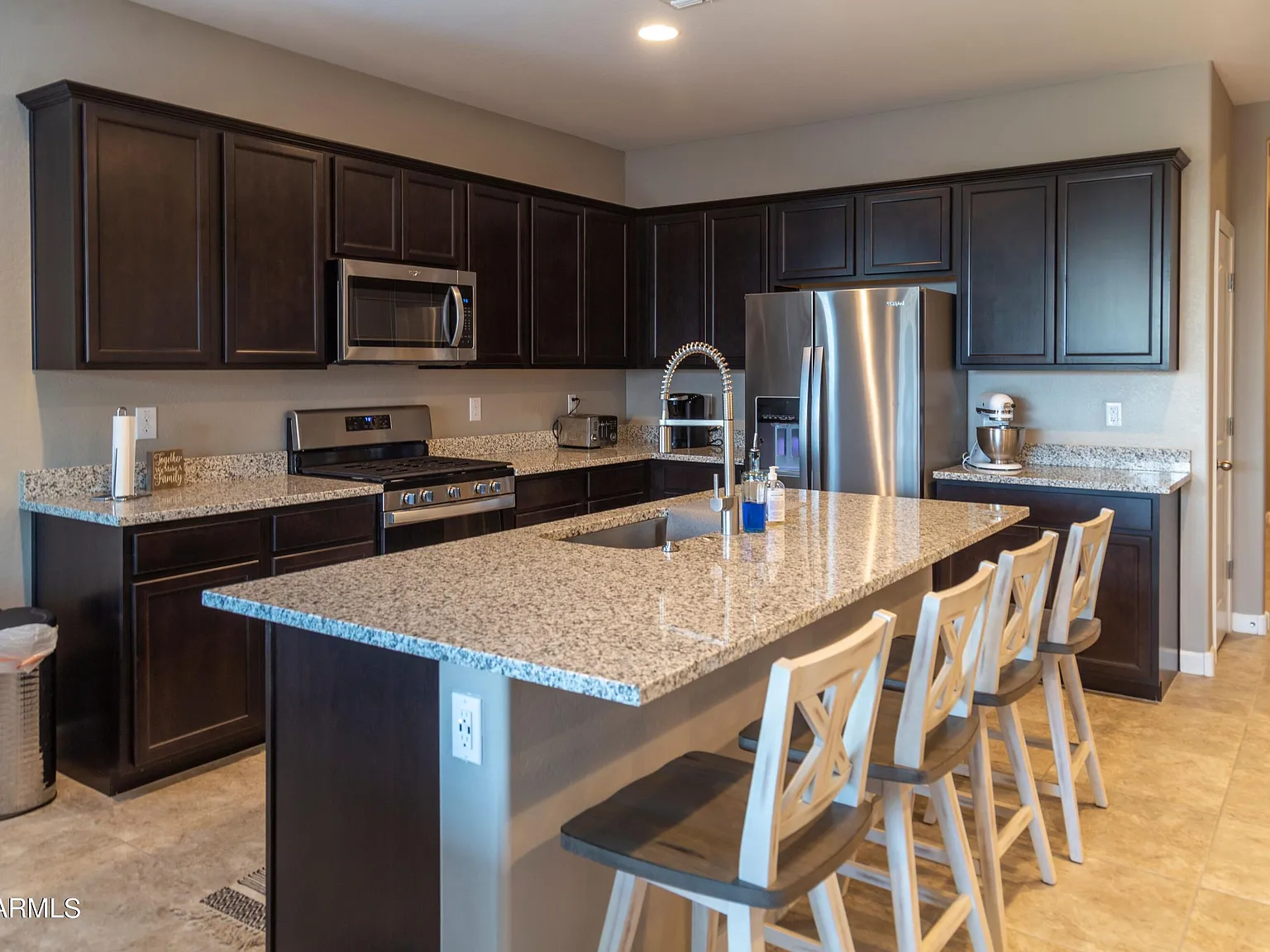 3 bed, 2.0 bath, 1571 sqft, $2,800 — Photo 4