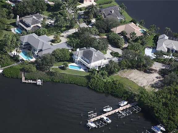 4th image of 215 Riverway Dr