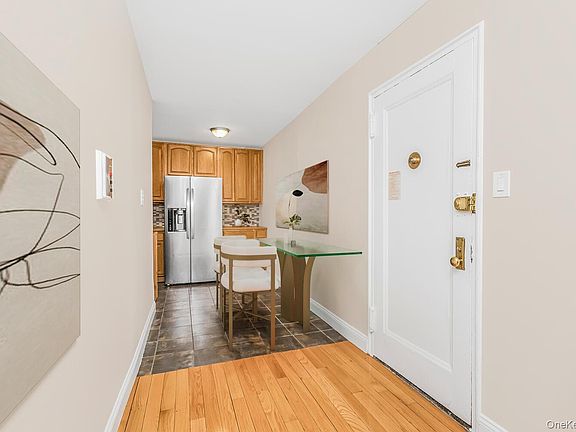 3rd image of 3840 GREYSTONE #1K