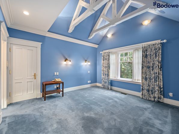6 bedroom rental in Vancouver — photo 16