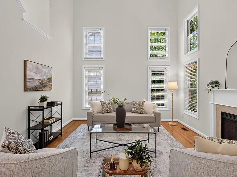 212 Mint Hill Dr — Photo 5