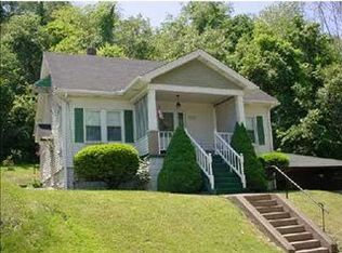 2208 Stratford Ave, Coraopolis, PA 15108