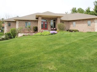 7472 Wildwood Walk, Roscoe, IL 61073