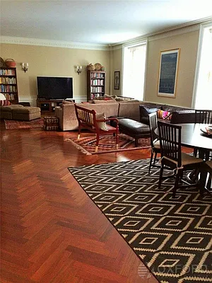 Rented by Oxford Property Group | media 14