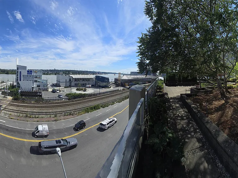 14 Begbie St #301 — Photo 32