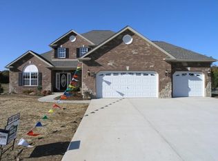 9115 Wiltshire Dr, Columbia, IL 62236