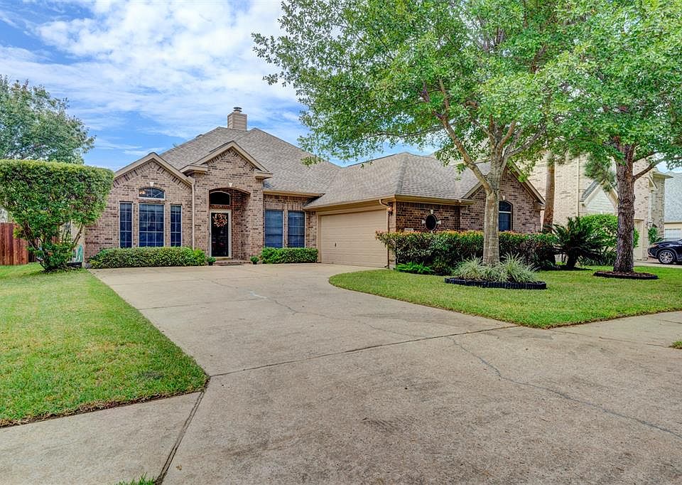 1st image of 11215 Velvet Grass Ln