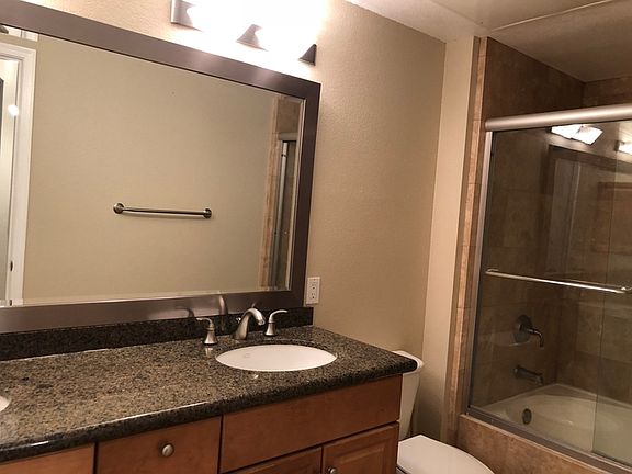 4th image of 4848 N 36th St Unit 127