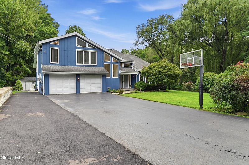 2nd image of 44 Westphal Drive