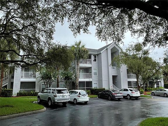 3rd image of 2521 Grassy Point Dr Unit 313
