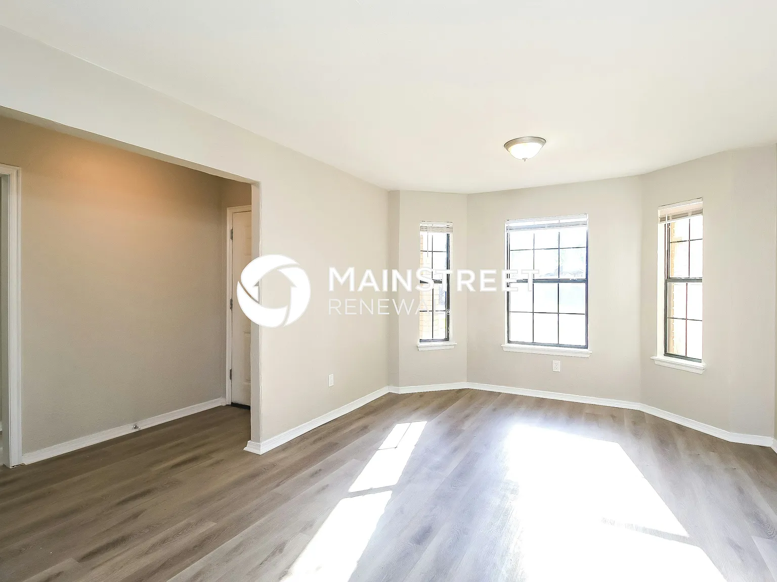 4008 Beachcomber Dr — Photo 4