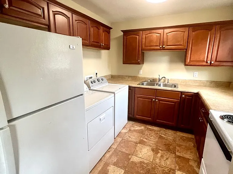 314 Moss Rose Ct — Photo 5