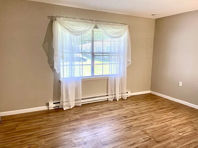 120 Exmore Ct #A — Photo 10
