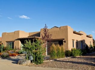 404 Valverde Commons Dr, Taos, NM 87571