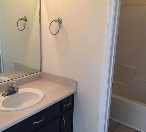 3rd image of 4210 Abingdon Ct
