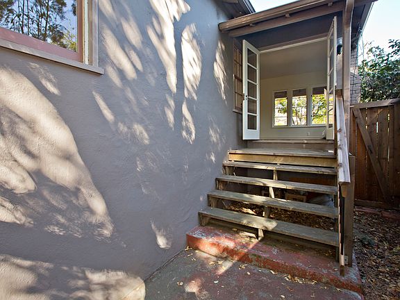 2nd image of 1372 Tomlee Dr
